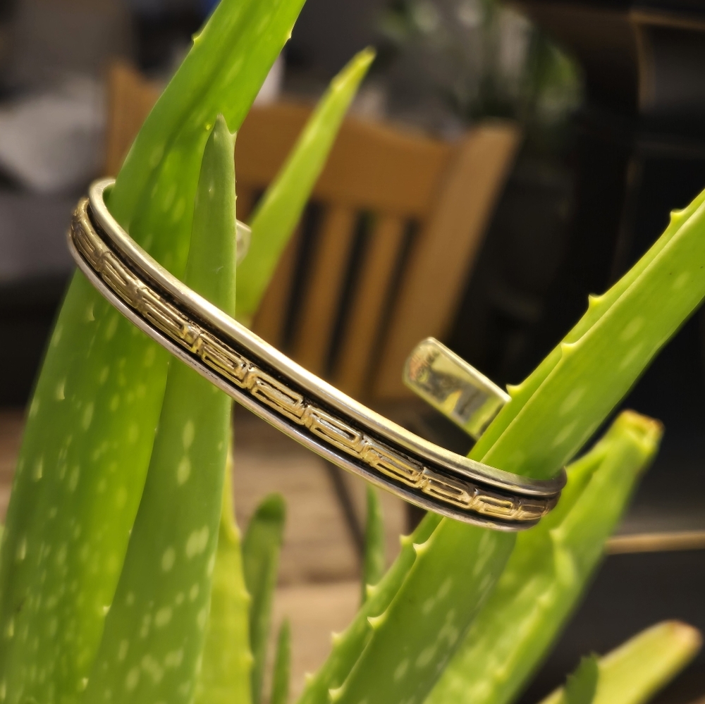 Vintage SilpadaSyerling Silver Cuff